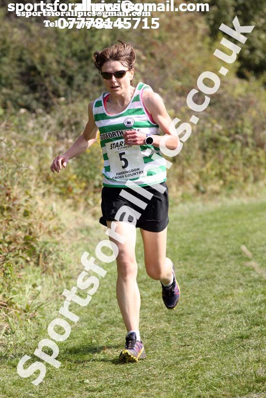 Senior womens and veteran relays, Sunderland Harriers Cross Country Relays, Farringdon, Sunderland . Photo: David T. Hewitson/Sports for All Pics